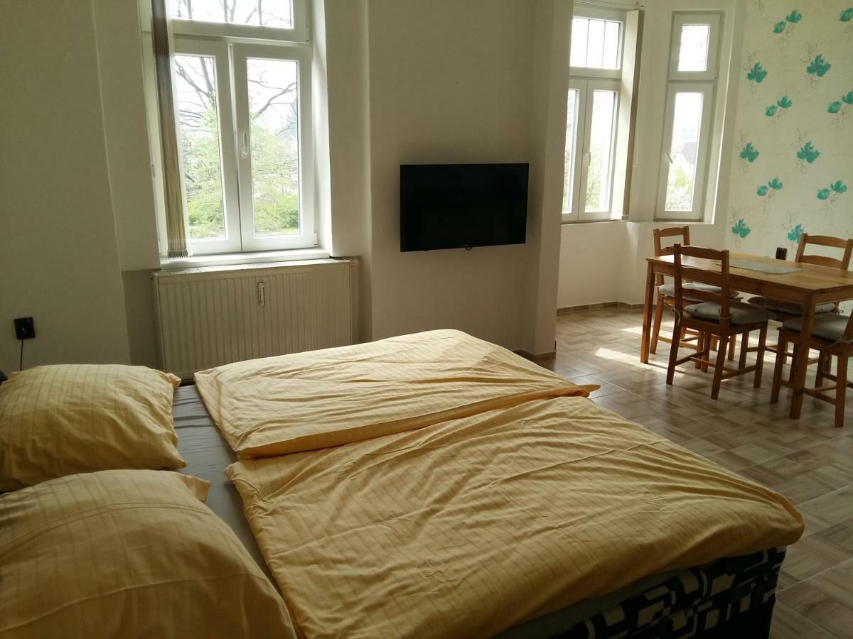 Penzion Jungmannova Sluknov Bagian luar foto
